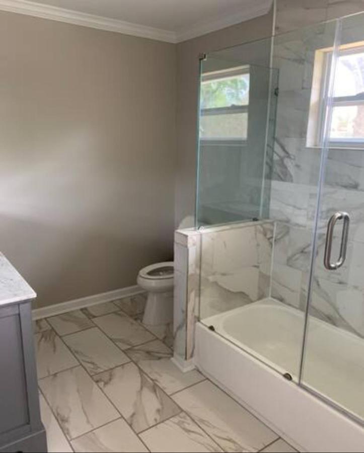 Atlanta Unit 1 Room 1 - Peaceful Private Master Bedroom With Private Balcony Bagian luar foto